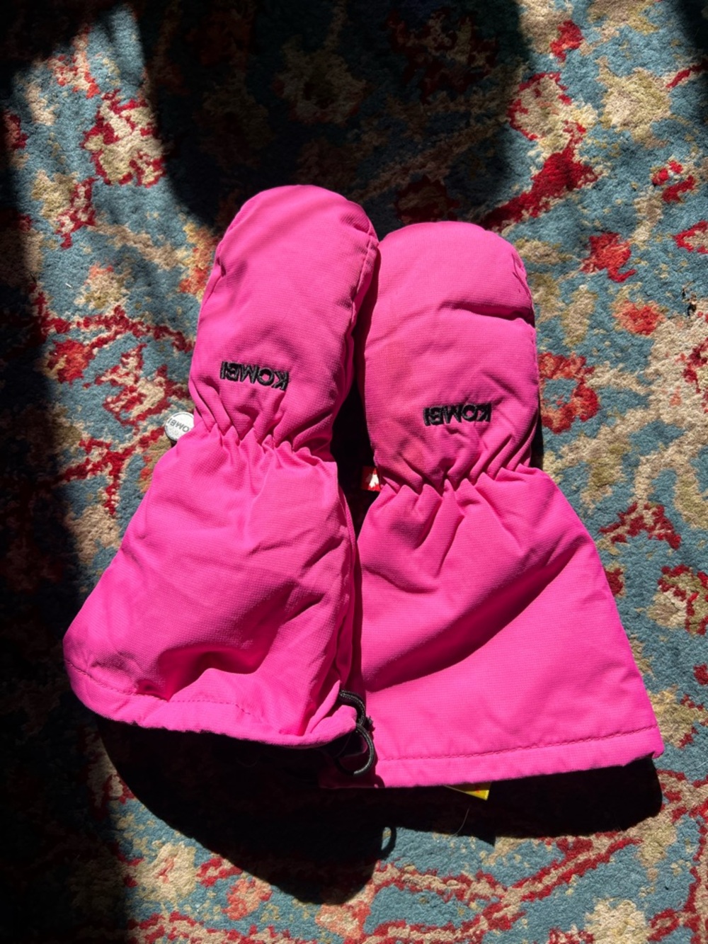 Kombi Kids Bright Pink Winter Mittens